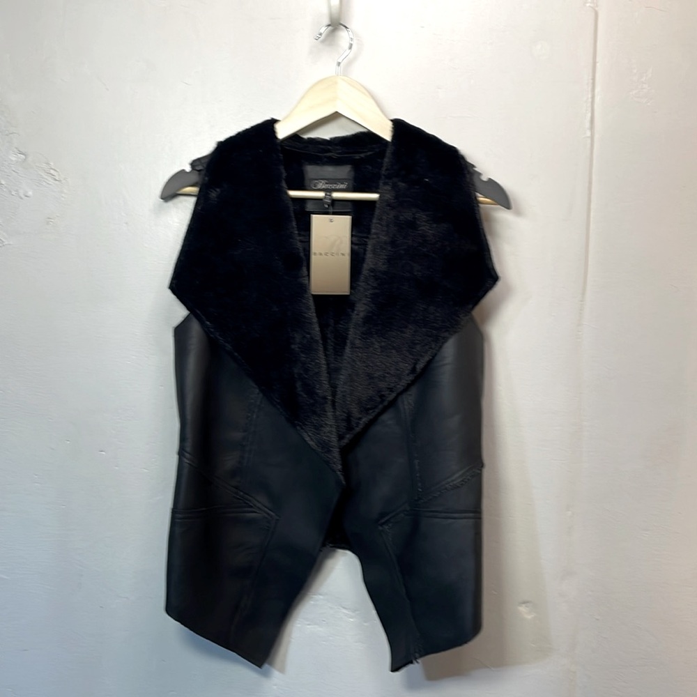 BACCINI Black Faux Leather & Fur Wide Lapel Vest w/ Decorative Stitch -M- #0047